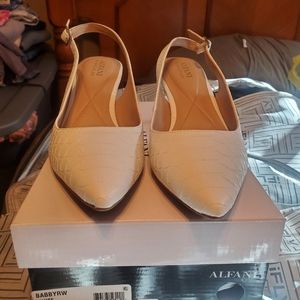 White alfani small heel shoe. 8 medium